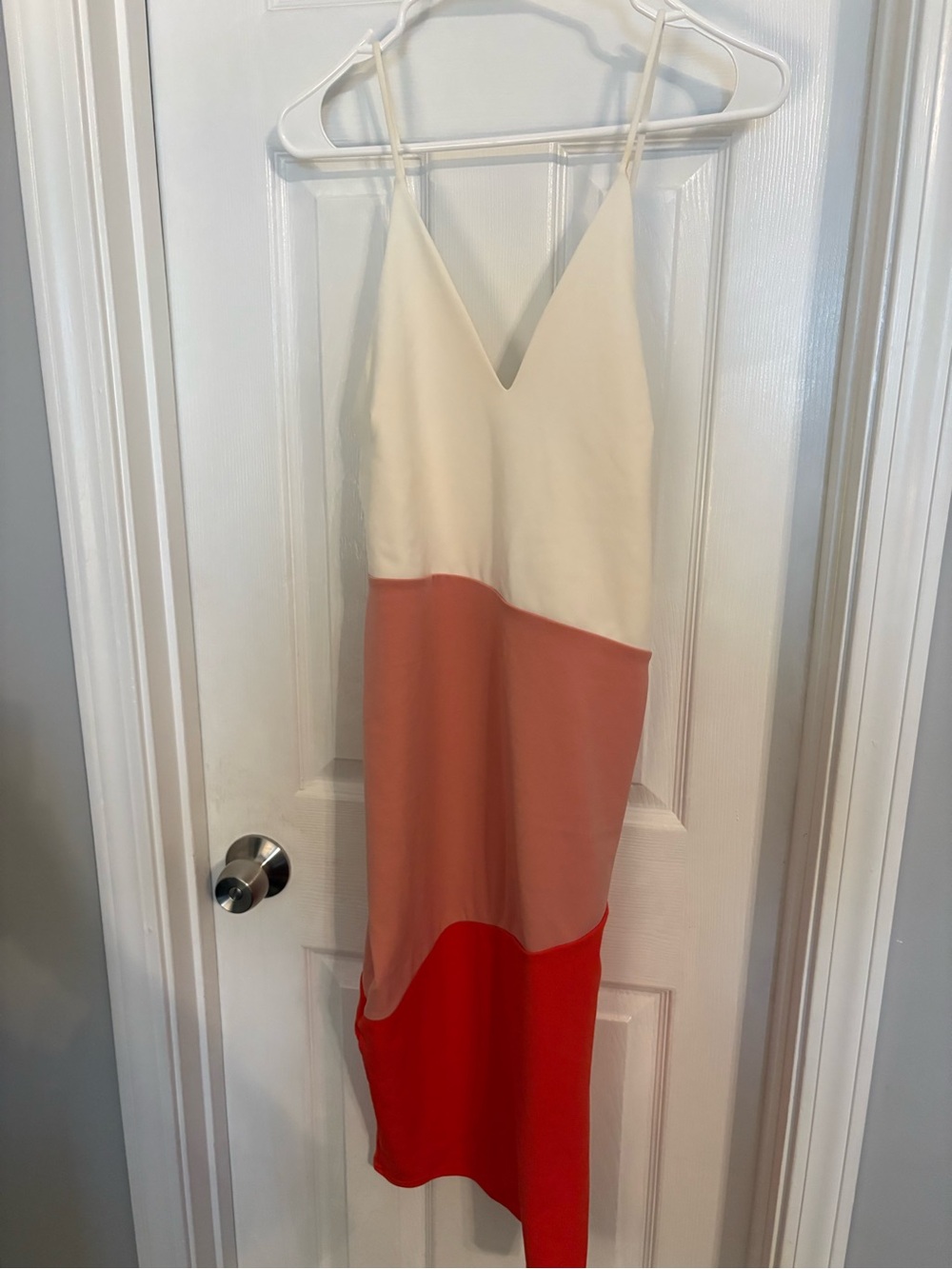 NWT Boohoo Cream, Blush & Red Colorblock Spaghetti Strap Midi Dress